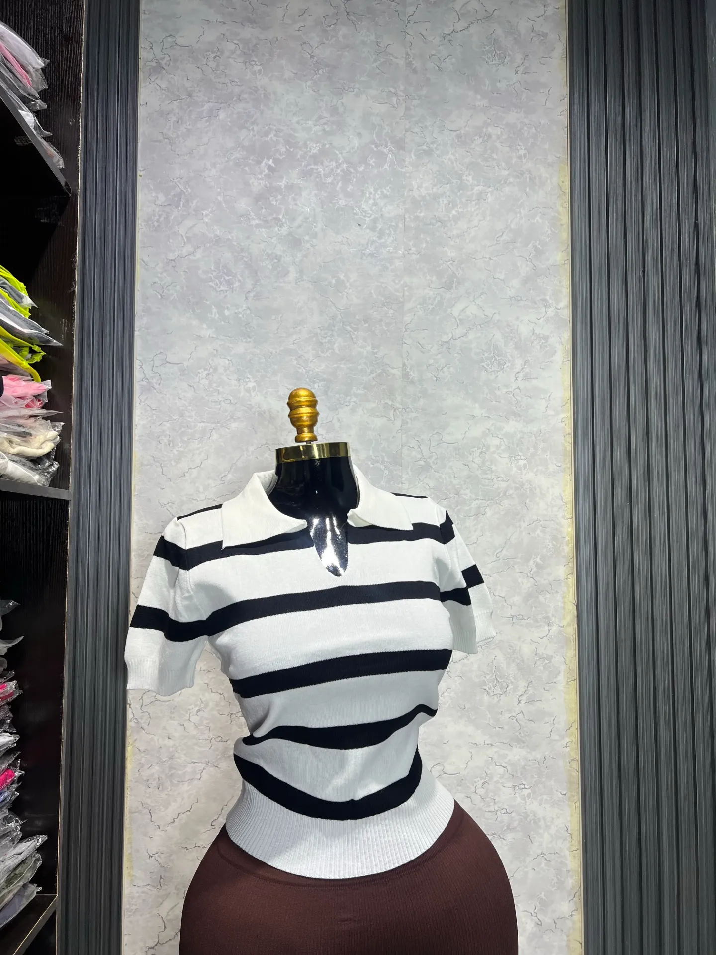 Slit Collar Stripe Top (white stripe)