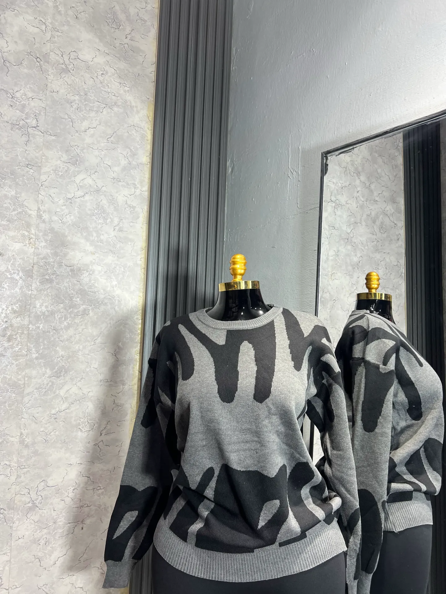 Pattern Sweatshirt (black)